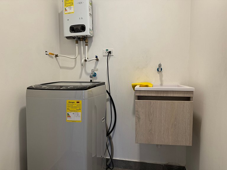 Condo centrico/ cama Queen/ Wi-Fi