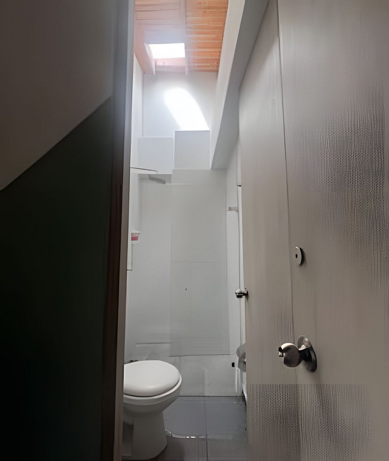 Cómodo y central loft con balcón