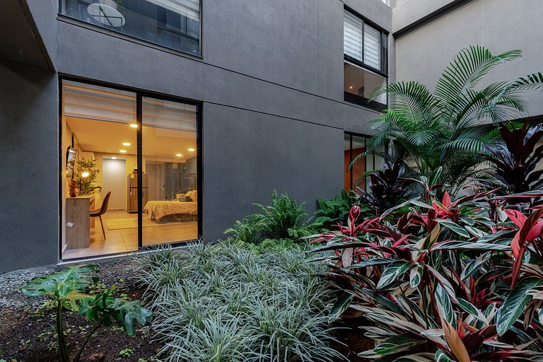 Loft con vista al jardín para descanso natural