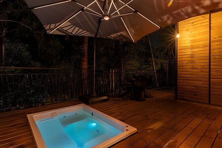Cabaña elevada en el bosque | Jacuzzi | Represa