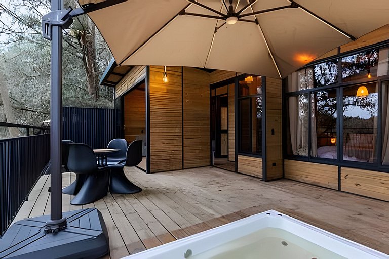 Cabaña elevada en el bosque | Jacuzzi | Represa