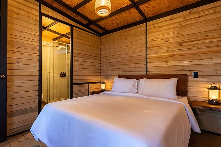 Cabaña elevada en el bosque | Jacuzzi | Represa