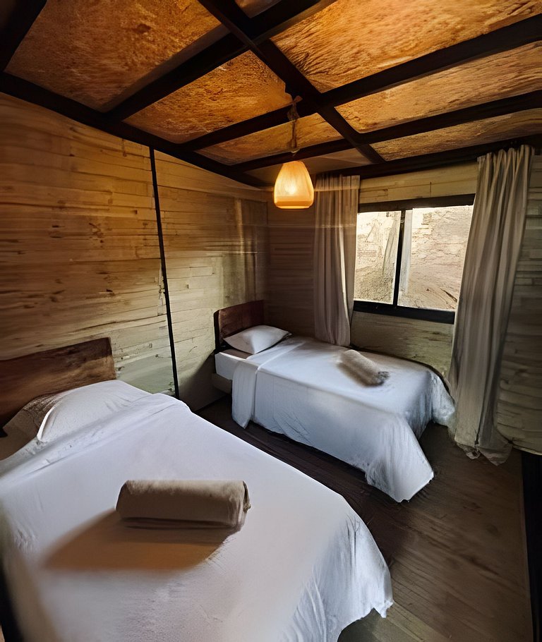 Cabaña elevada en el bosque | Jacuzzi | Represa