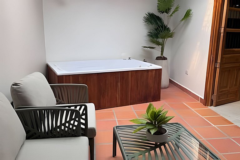 Luxury loft with jacuzzi and Smart TV