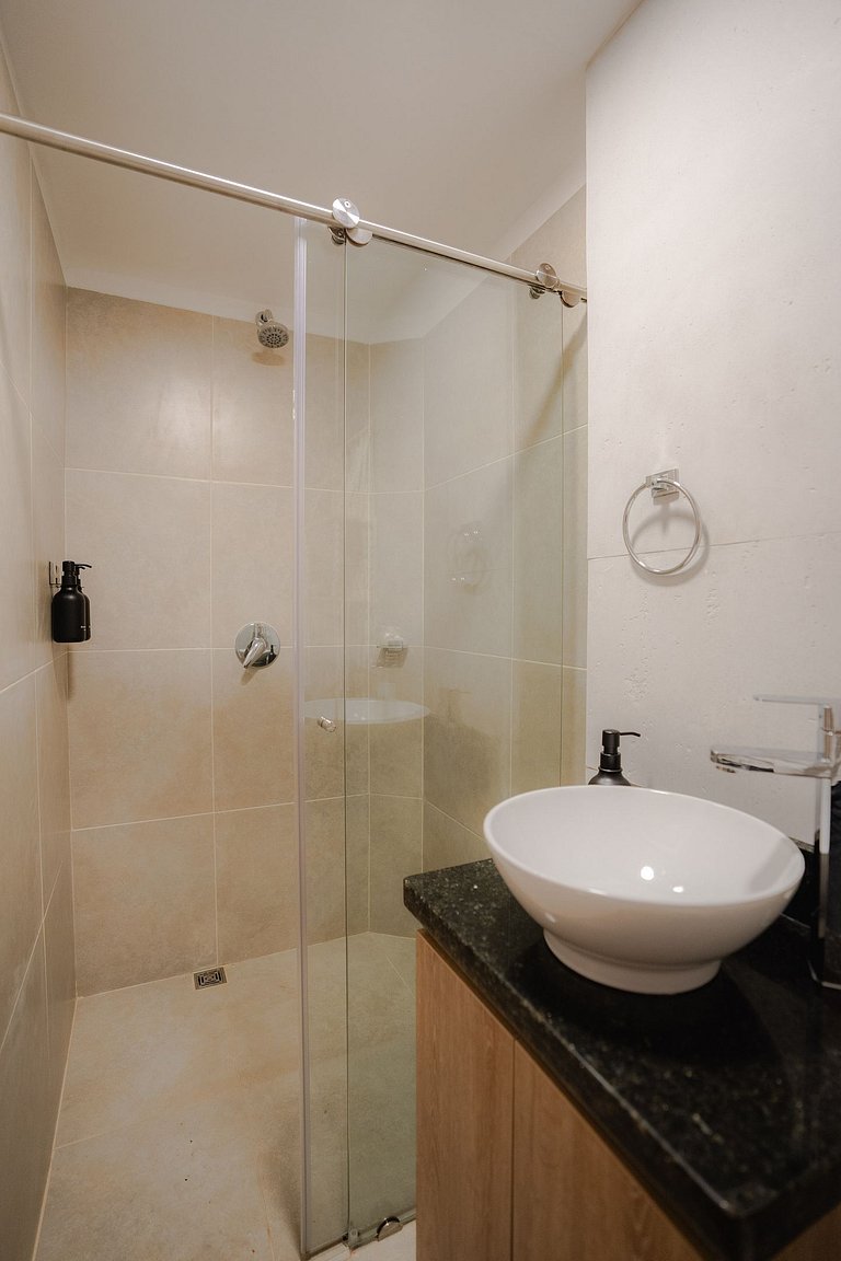 Luxury loft with jacuzzi and Smart TV